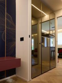 Utah Pacific Kleiderschrank mit Spiegeltüren, der auch in einer Nische oder einem Korridor verwendet werden kann, um den Platz im Flur zu optimieren - Kundenfoto