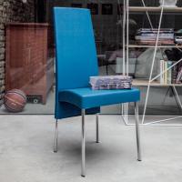 Stuhl Charonne mit hoher Rückenlehne mit Bezug aus Kunstleder in Farbe Nachtblau 