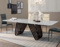Designer Tisch Arpa mit Carrara Marmorplatte
