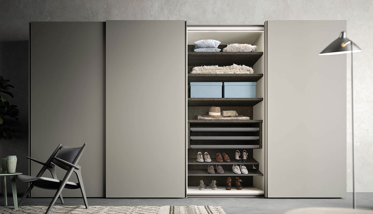 4-door sliding wardrobe