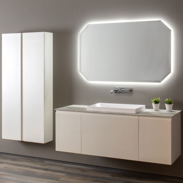 Composizione minimal mobile bagno sospeso con colonna e specchiera sagomata N69 Atlantic