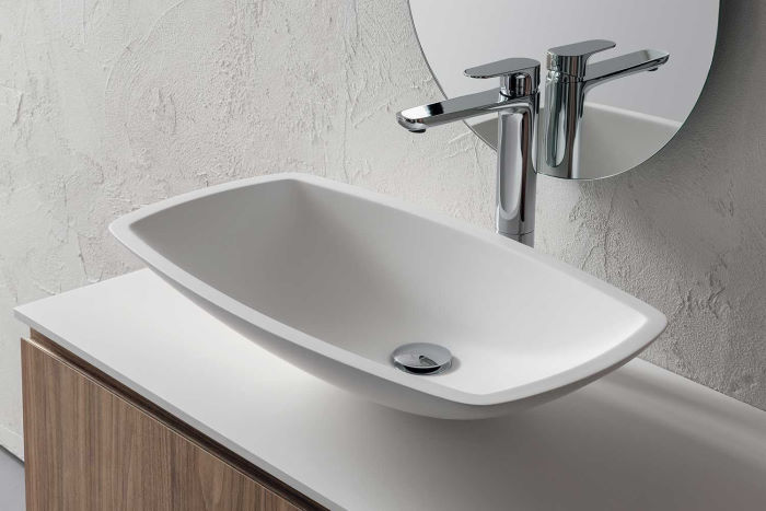 Mobile bagno con lavabo in appoggio rettangolare in Tekor