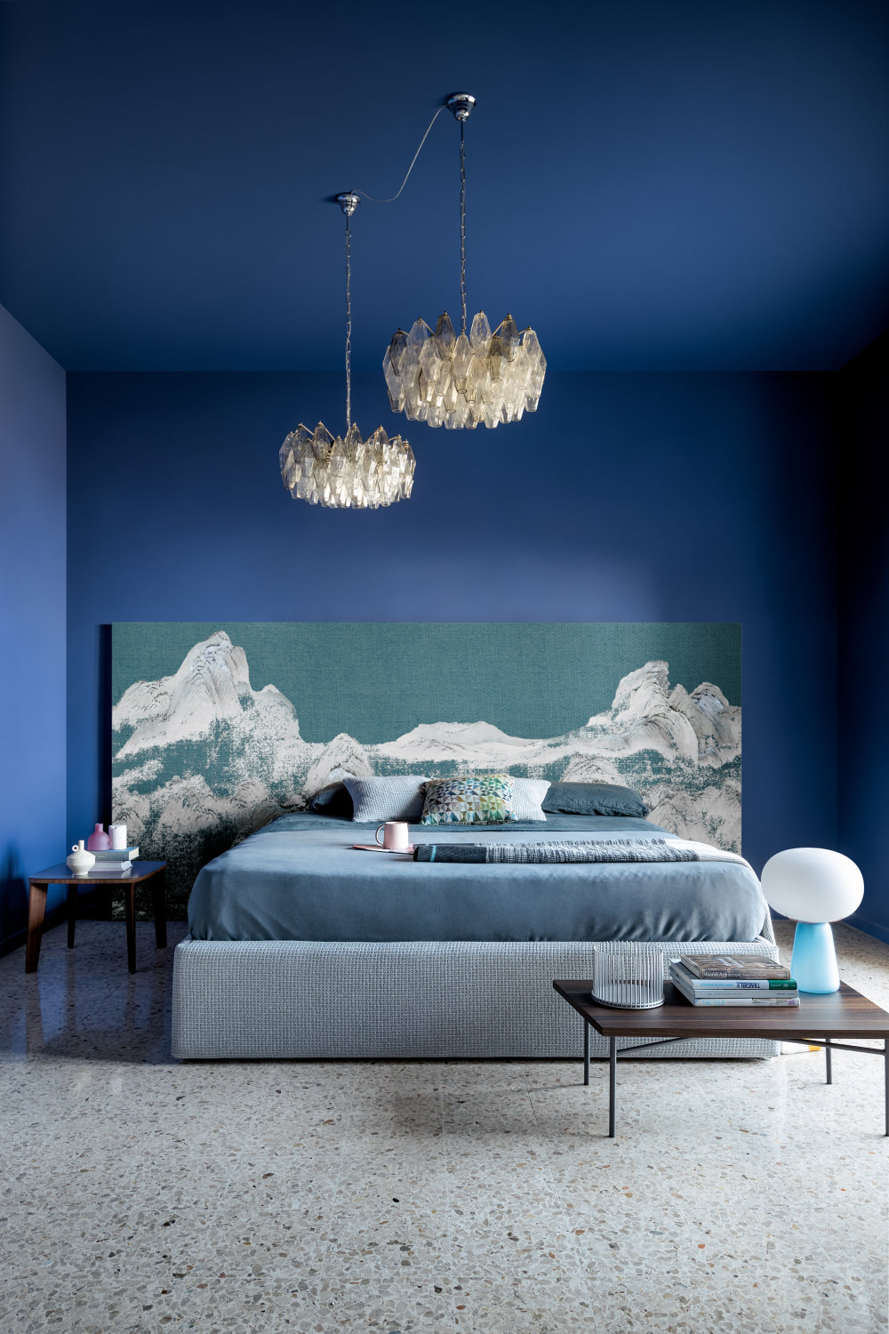 Camera da letto tutta blu