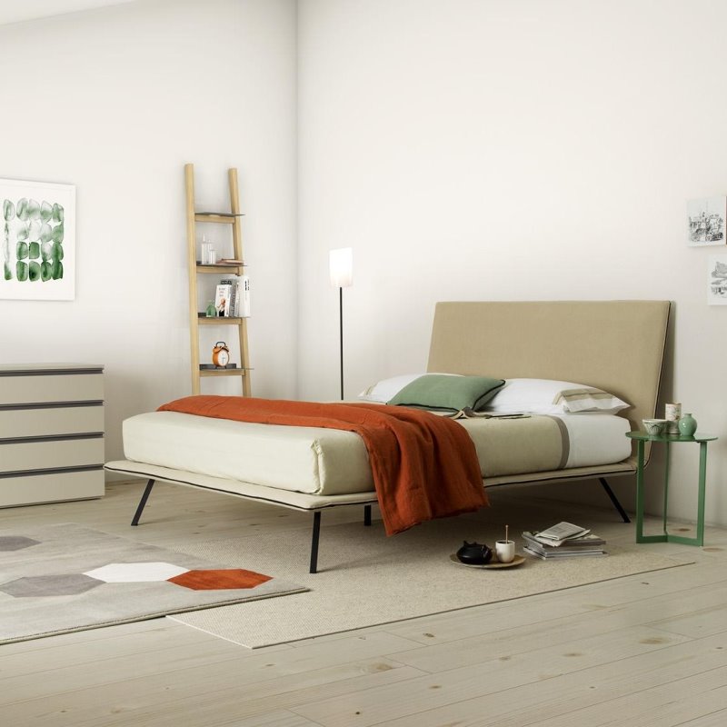 Camera da letto verde salvia e arancio scuro | Twist