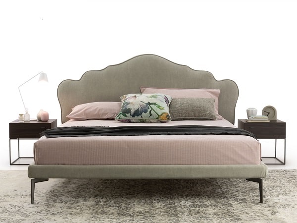 Letto shabby chic con testiera sagomata Belle