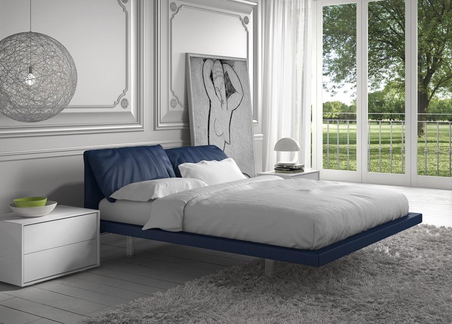 Letto rivestito in similpelle blu | Quinn