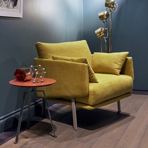 Poltrona in velluto giallo Structure Armchair