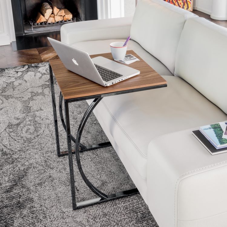 Elegante tavolino da pc fronte divano con struttura decor in metallo Detroit